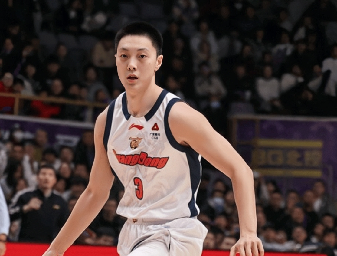 雄鹿教练组再添两员大将