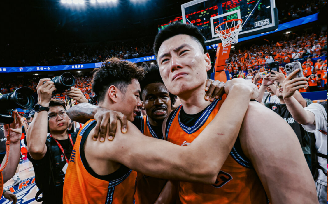 三方交易终止！库明加最终妥协，2年1300万签约森林狼