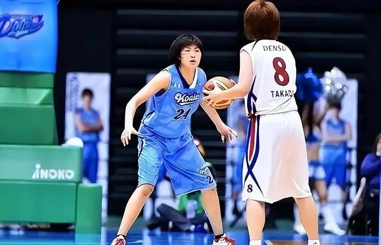 乐鱼世体：世界杯18决赛西葡战，巴萨体育总监德科现场观战